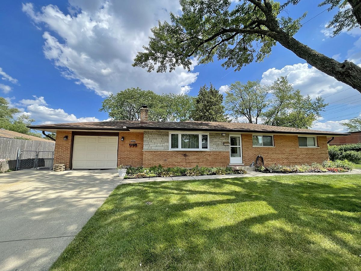 Homes & Condominiums Sold High Ridge Knolls Des Plaines Illinois, 363 Millers