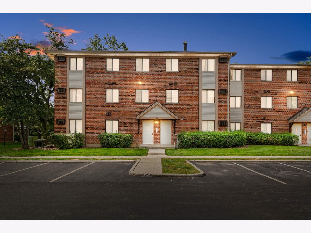 Condos & Townhomes Sold The Willows Vernon Hills Illinois, 11 Parkside