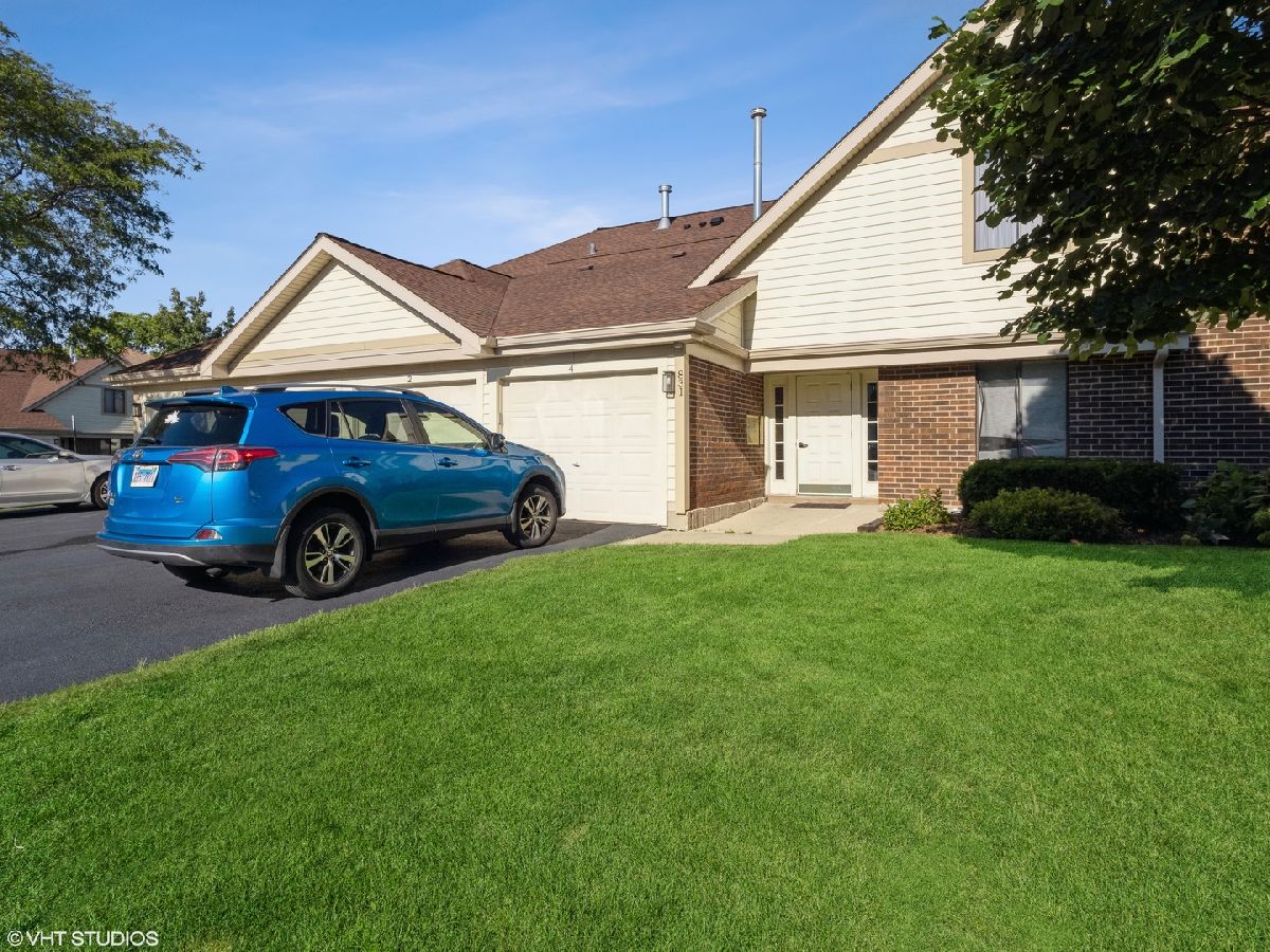 Condos & Townhomes Rented Kingsbrooke Palatine Illinois, 831 Carriage