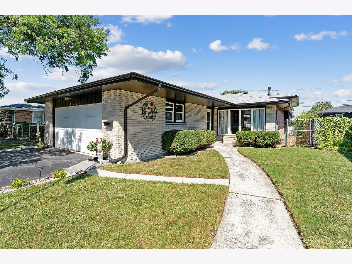 Homes Sold Crestview Gardens Crestwood Illinois, 5220 138th