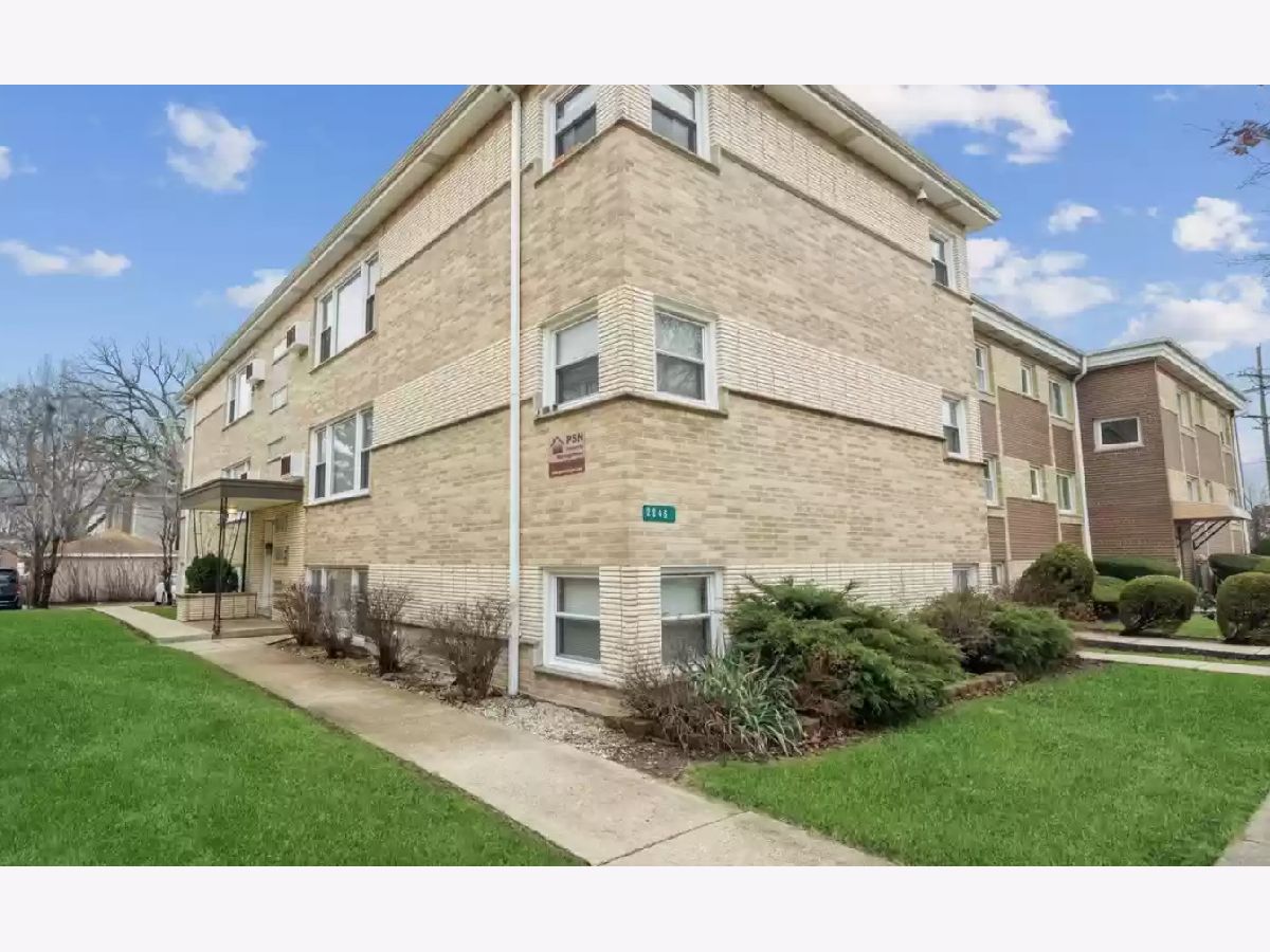 Homes Rented North Riverside North Riverside Illinois, 2245 Des Plaines
