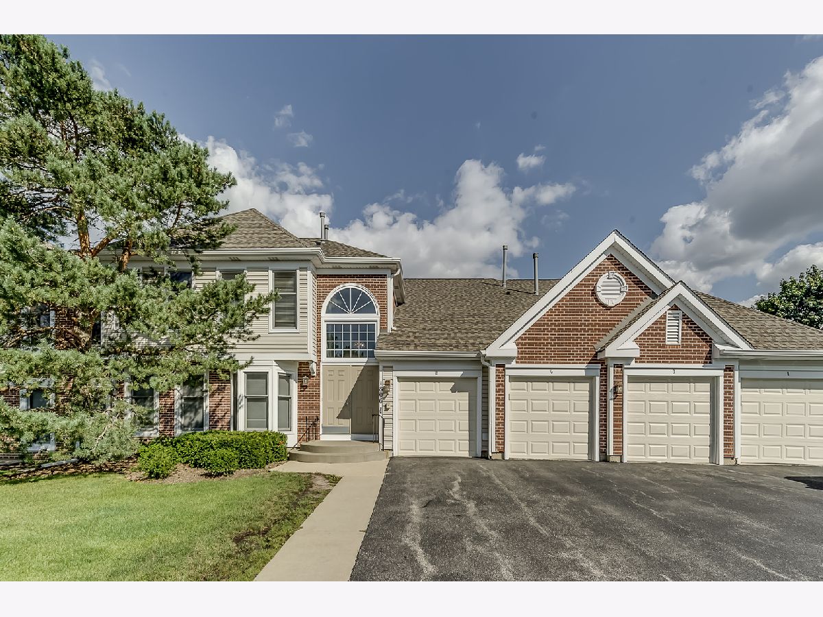 Condos & Townhomes Rented Fox Run Elk Grove Village Illinois, 1806 Fox Run
