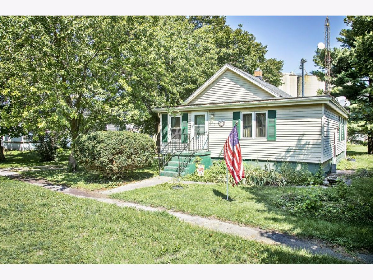  Sold Cropsey Illinois, 115 Belle Prairie