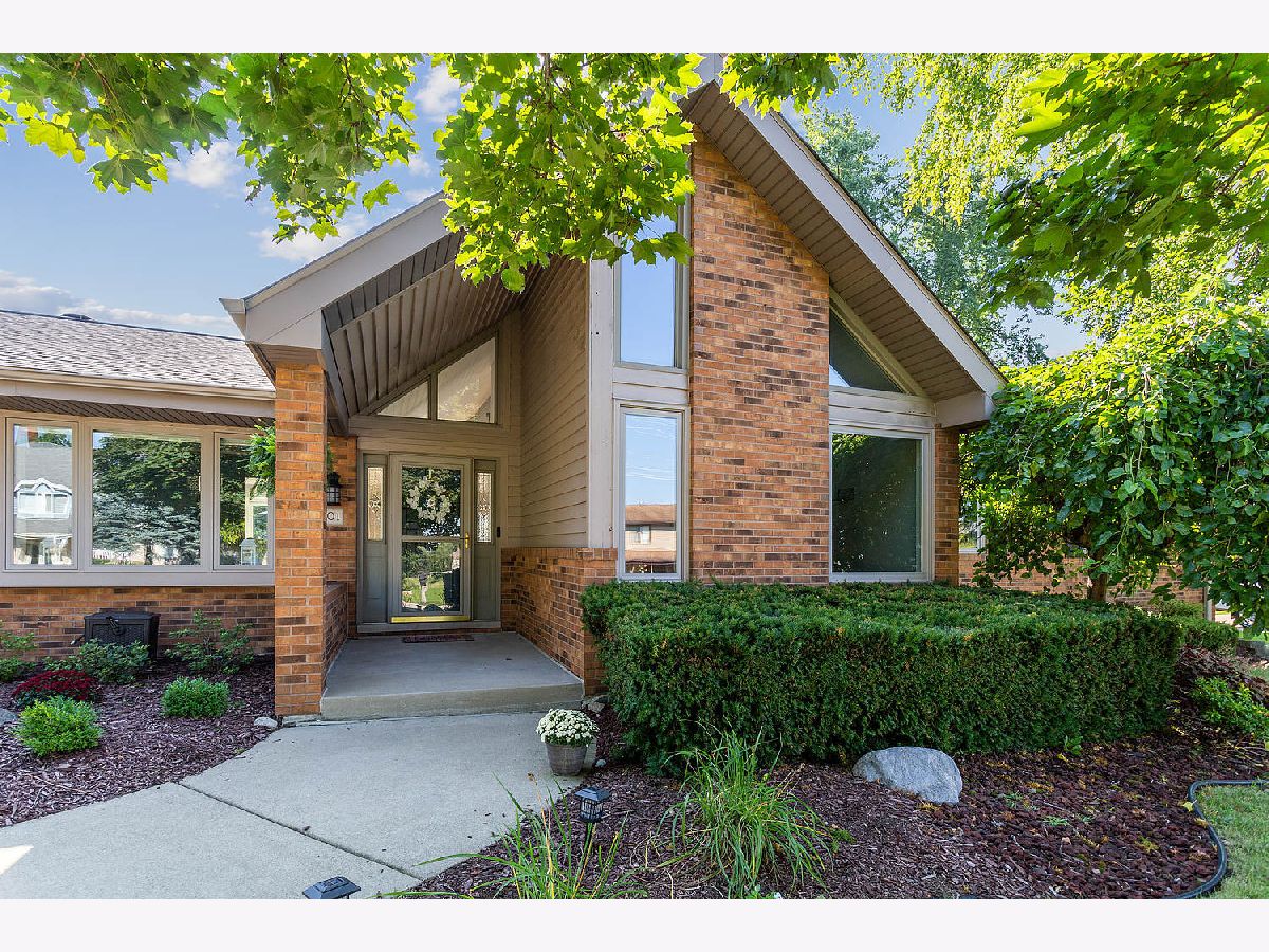 Homes Sold Oak Valley Homer Glen Illinois, 16101 Oak Valley