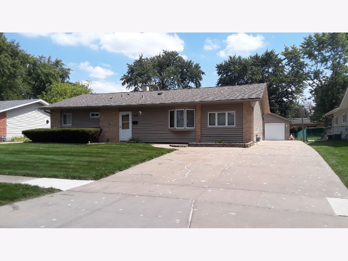 Homes Rented Parcel C Hoffman Estates Illinois, 695 Woodlawn