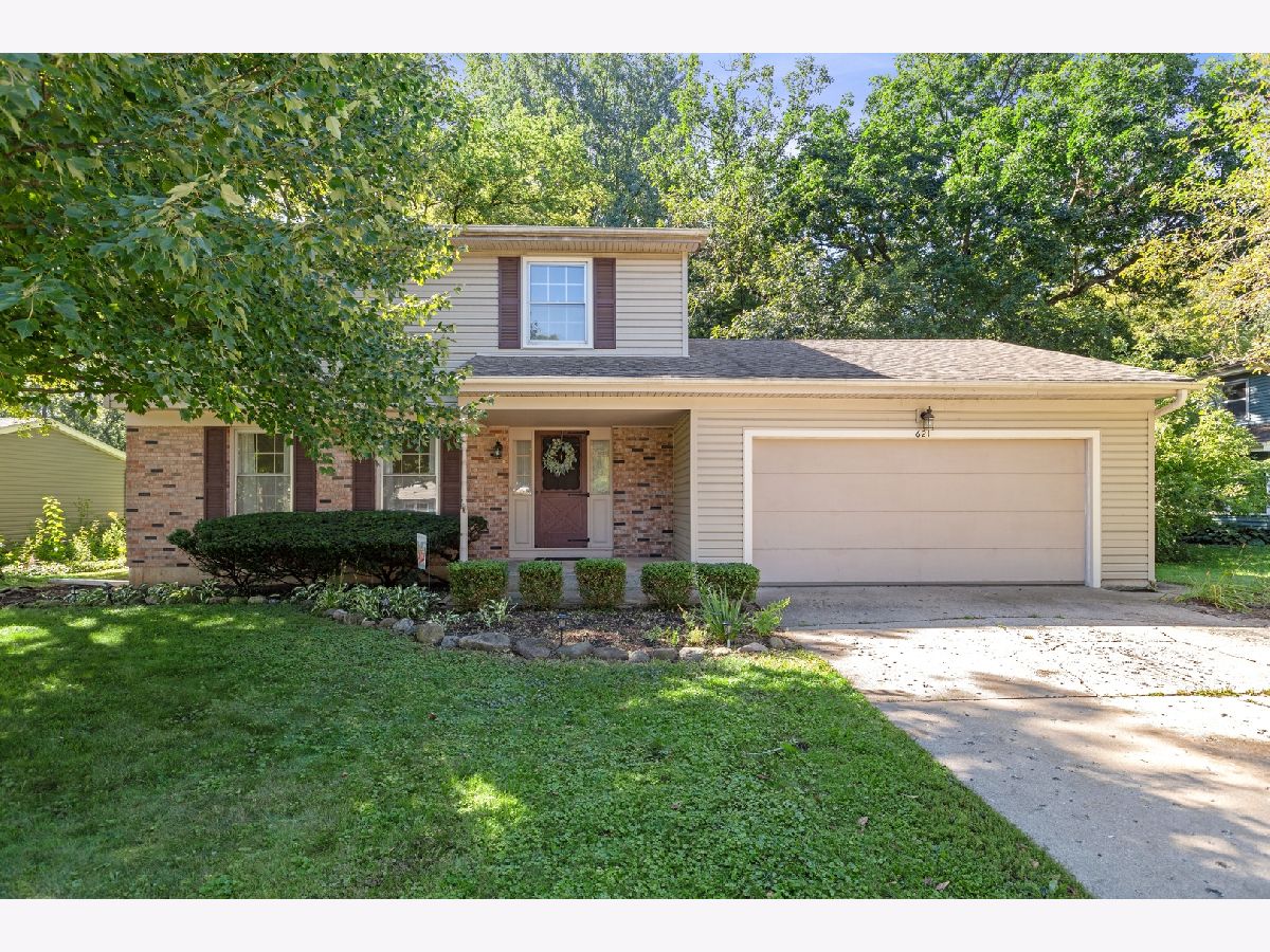 Homes Sold Green Oaks Crystal Lake Illinois, 621 Green Oaks