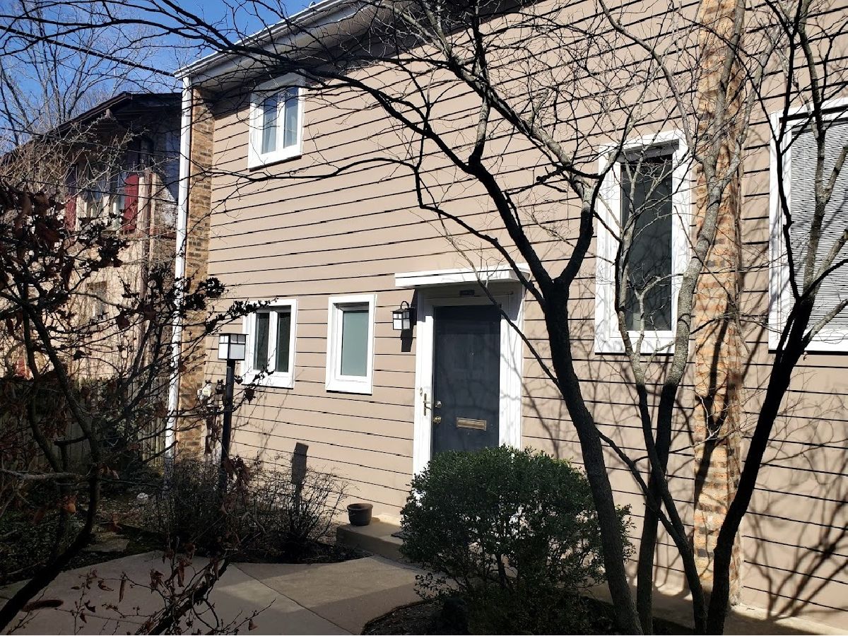 Townhomes Sold Hawthorn Place Glencoe Illinois, 315 Hawthorn