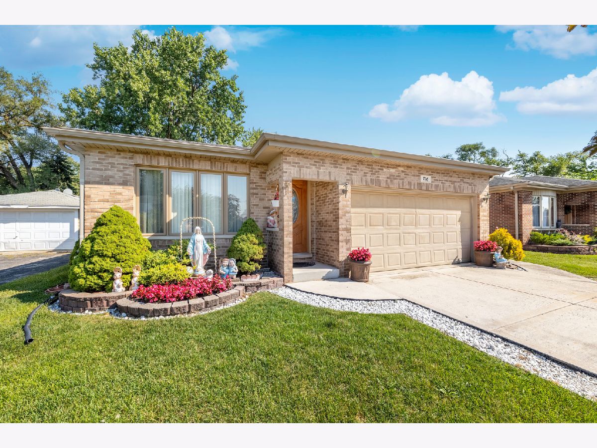  Sold Nottingham Park Illinois, 7116 74th