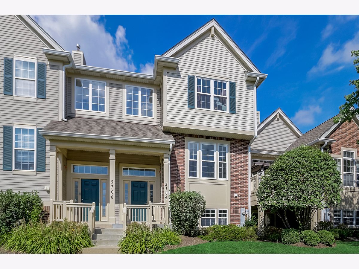 Townhomes & Homes Sold Greenwood Place Arlington Heights Illinois, 2704 Greenwood