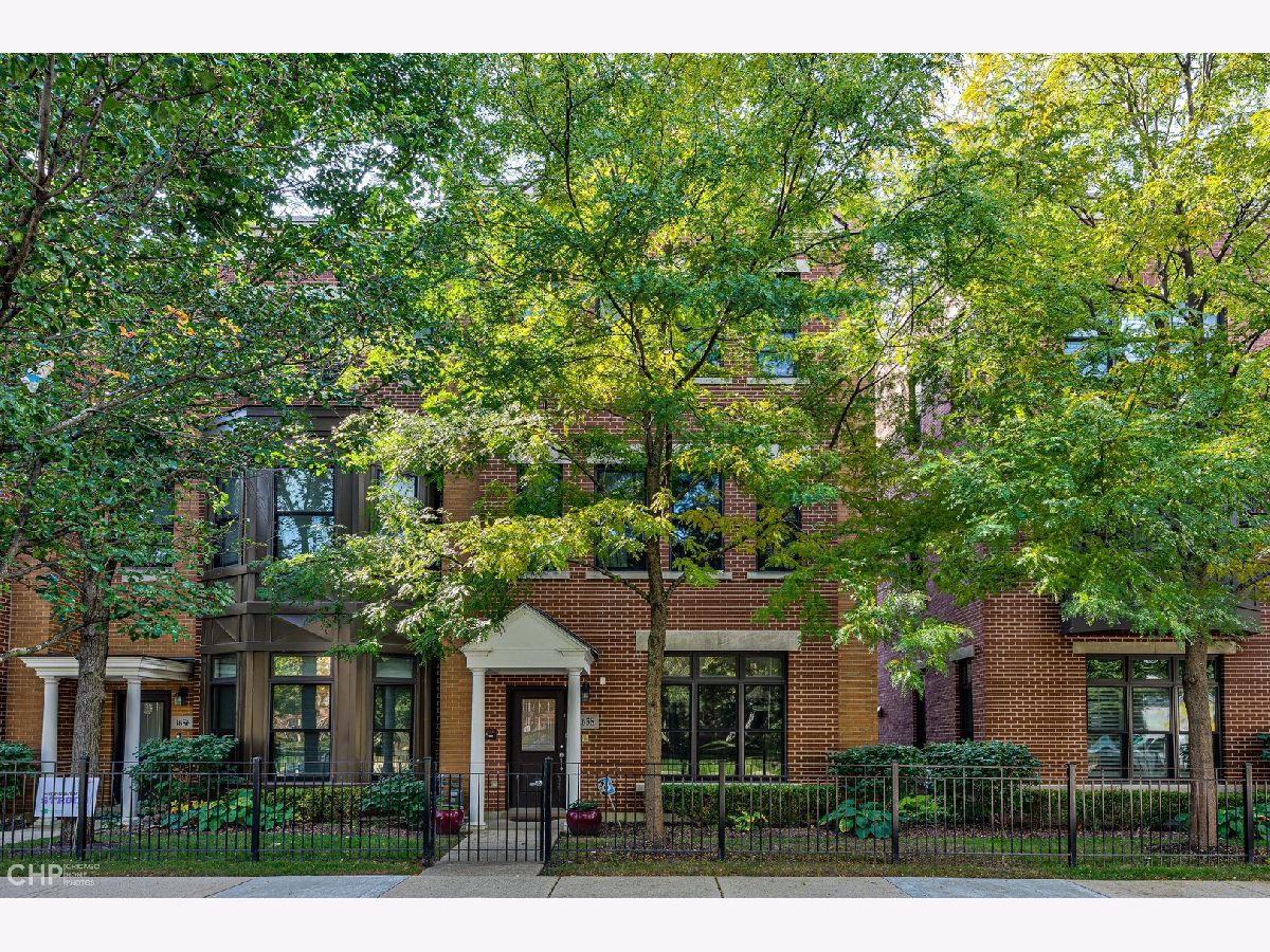 Condos & Townhomes Sold Laurel Square Highland Park Illinois, 1658 Mcgovern