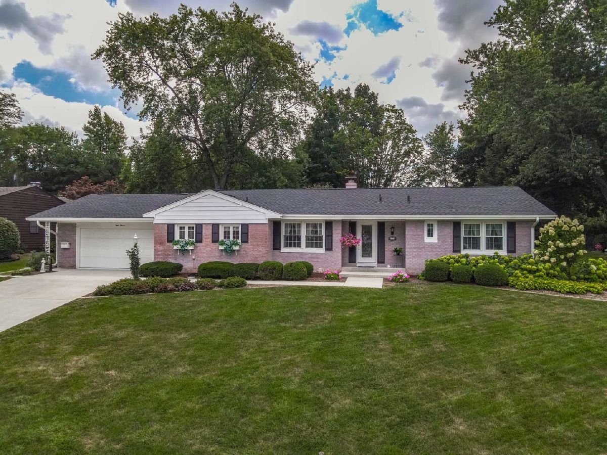 Homes Sold Maplewood Heights Normal Illinois, 811 Smith