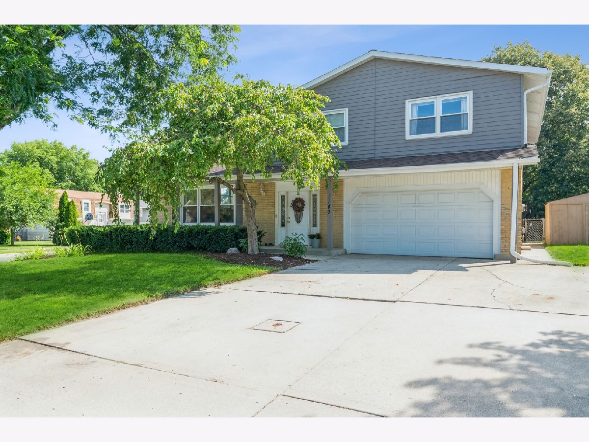 Homes Sold English Valley Palatine Illinois, 1143 Smith