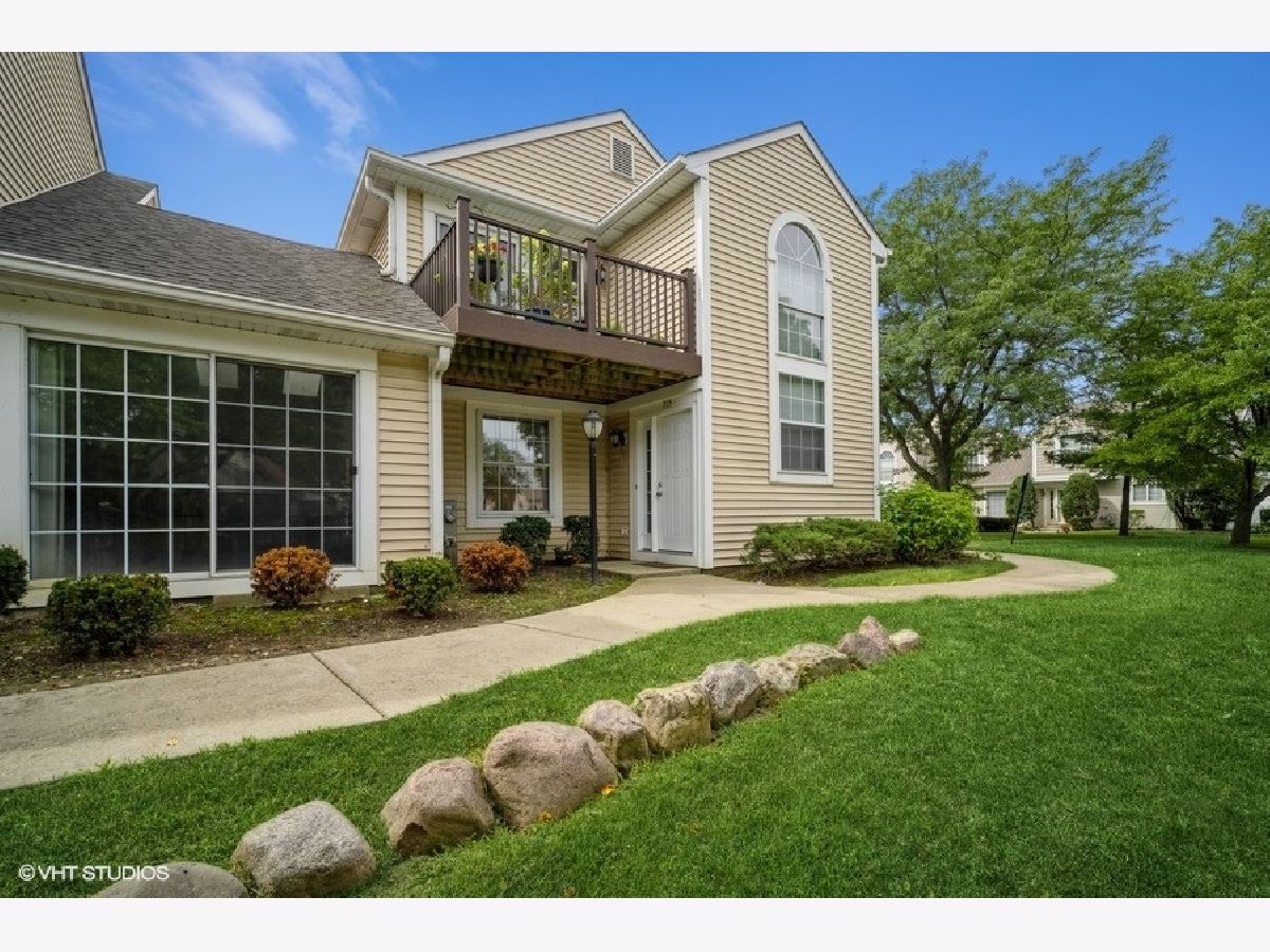 Townhomes & Condos Rented Le Parc Buffalo Grove Illinois, 355 Le Parc