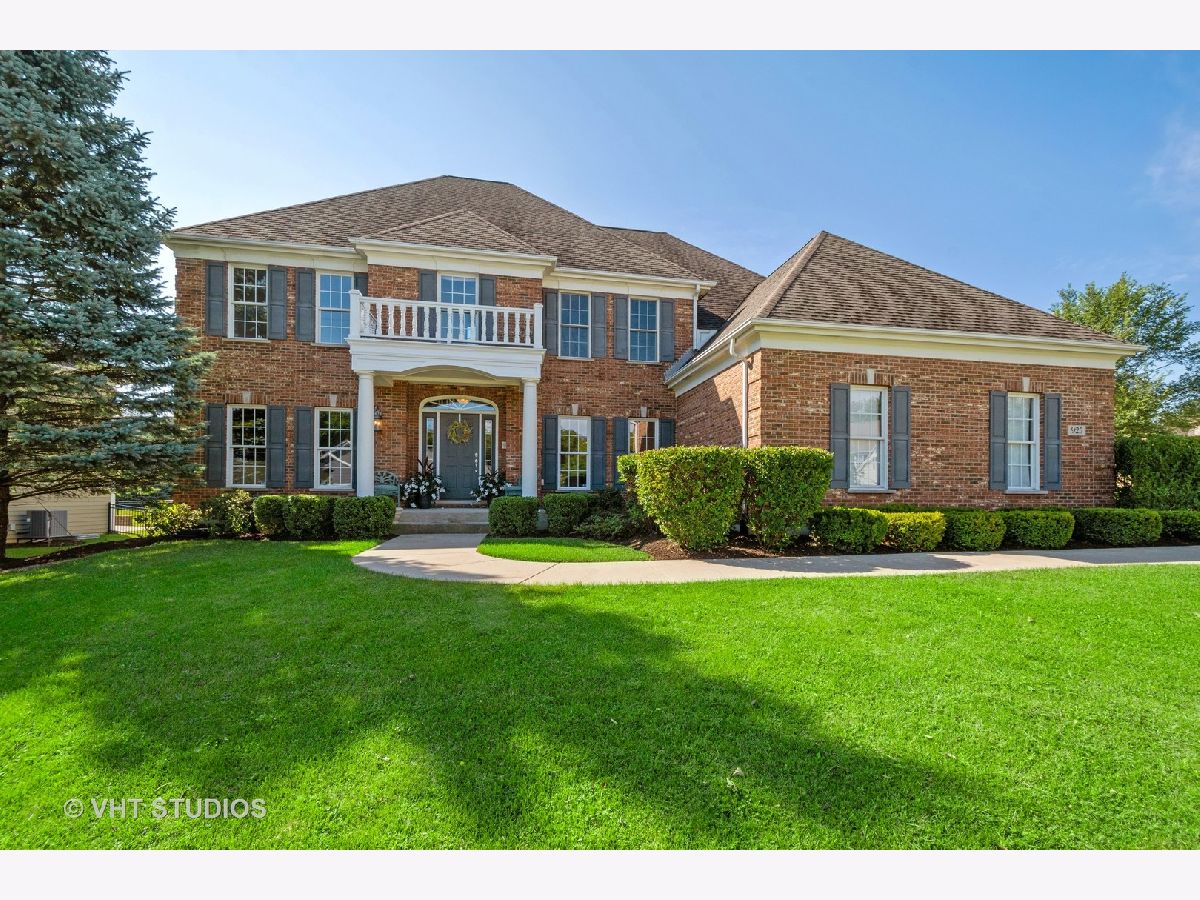 Homes Sold Lyons Ridge Cary Illinois, 925 Lyons Ridge