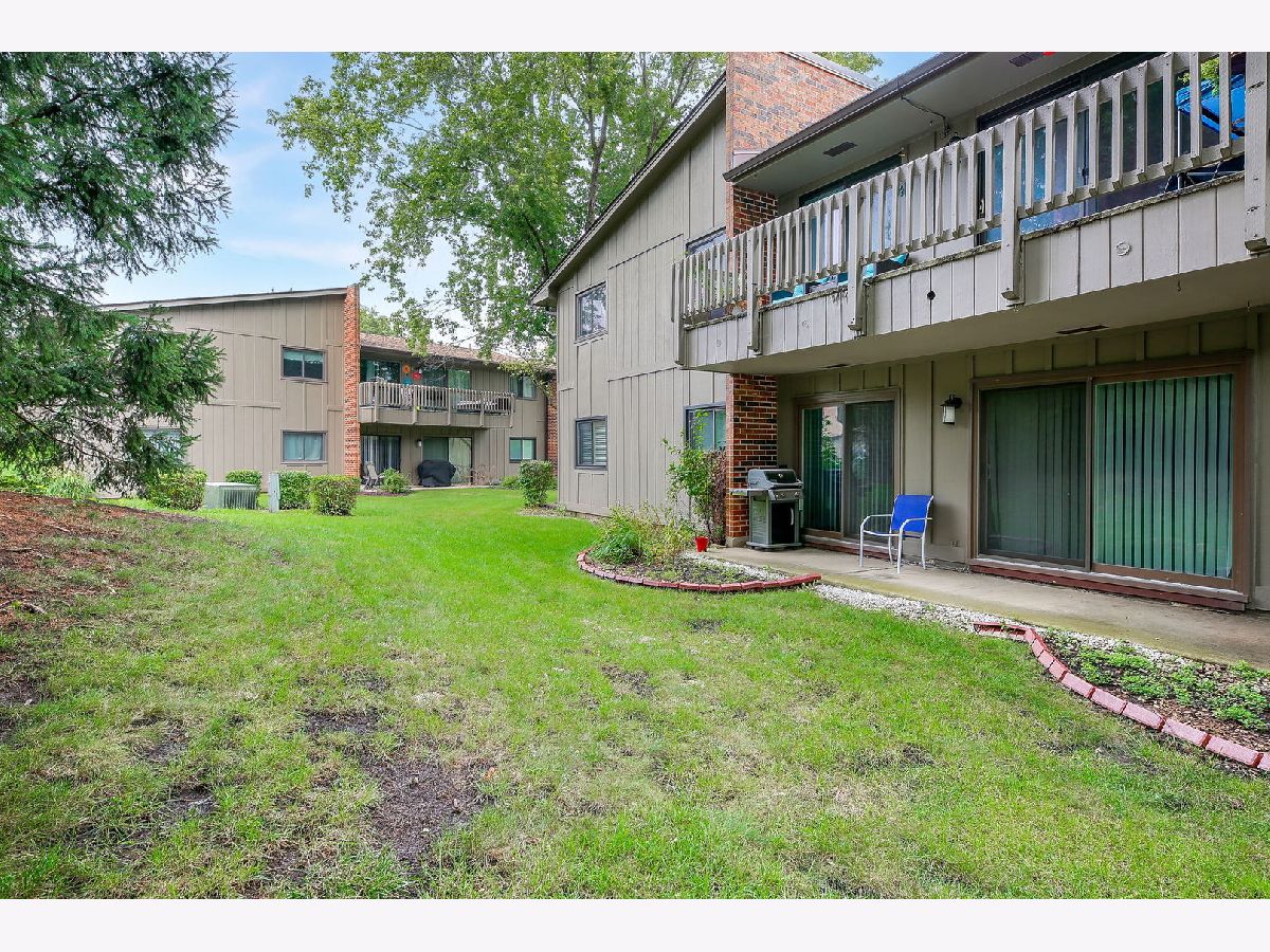 2S416 Emerald Green Drive, Warrenville, Illinois 60555 MLS 11615185