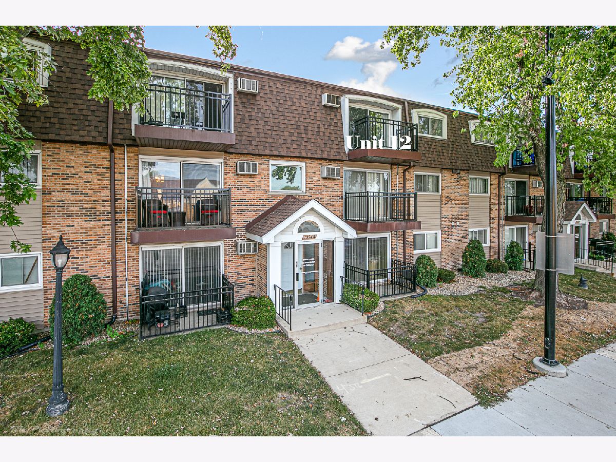 Condominiums Rented Briargate Chicago Ridge Illinois, 10540 Ridgeland