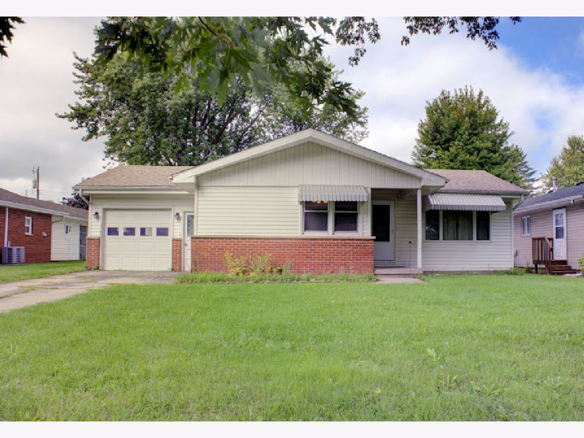  Sold Creston Illinois, 321 Prairie