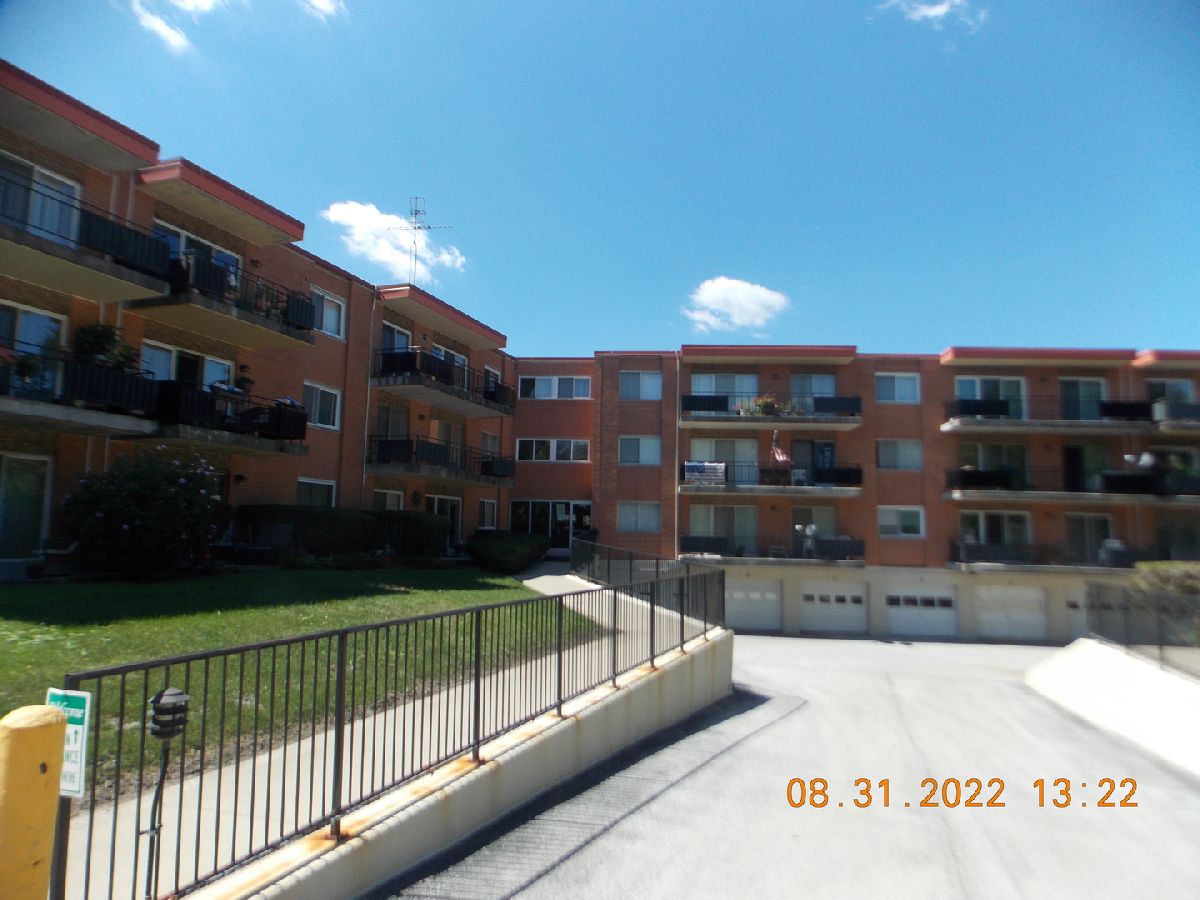 Condominiums Sold Cameo Homewood Illinois, 940 Holbrook