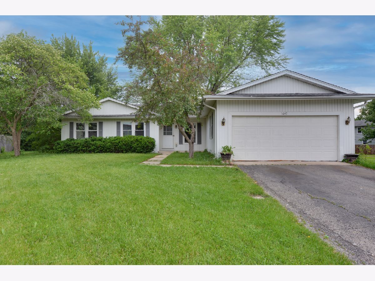 Homes Sold Green Hills Aurora Illinois, 1645 Brook