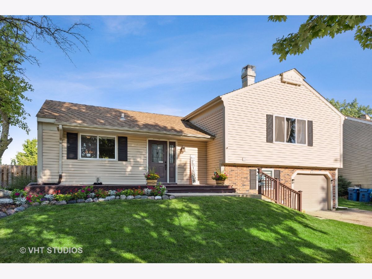 Homes Sold Brookfarm Bartlett Illinois, 811 Sheridan