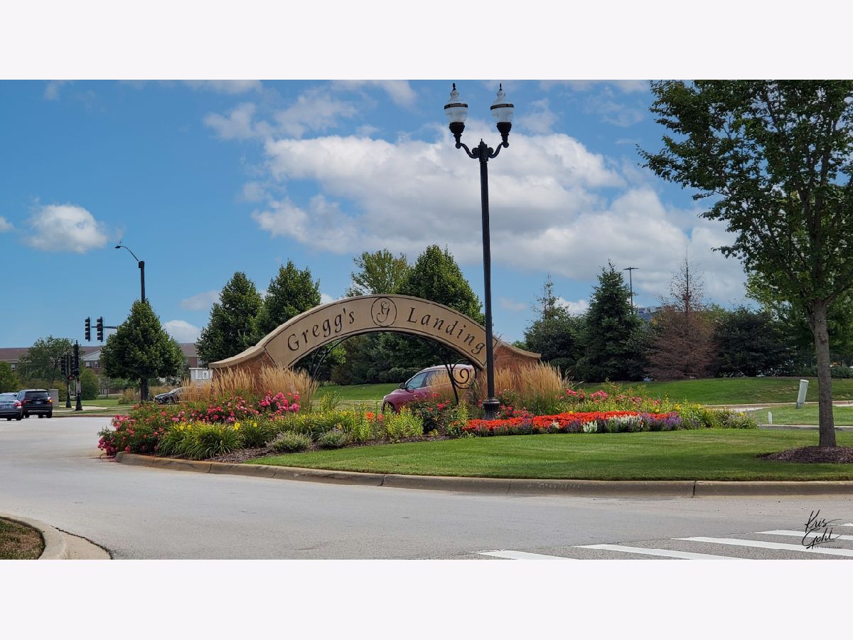 Townhomes Rented Bayhill Vernon Hills Illinois, 1817 Crenshaw