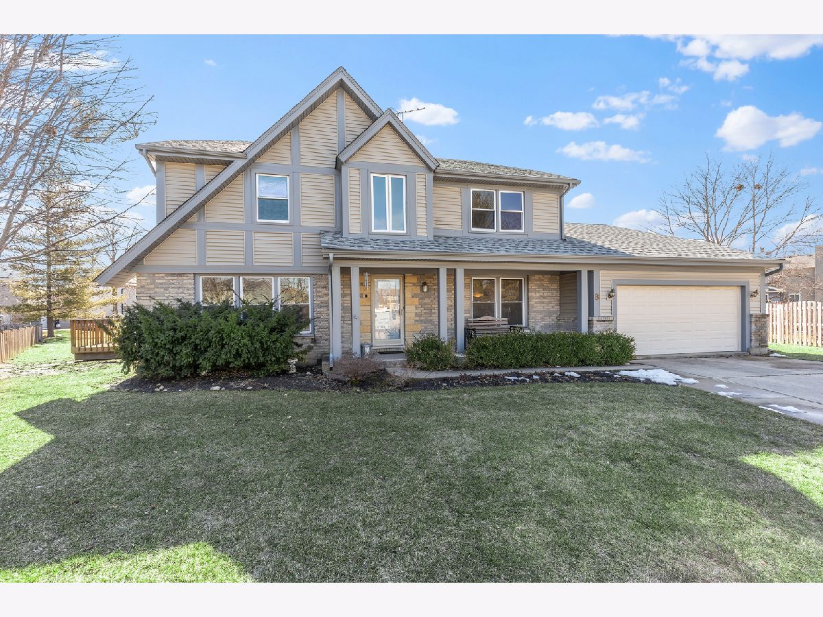 Homes & Condos & Townhomes Sold Cambridge West Mundelein Illinois, 8 Hampton