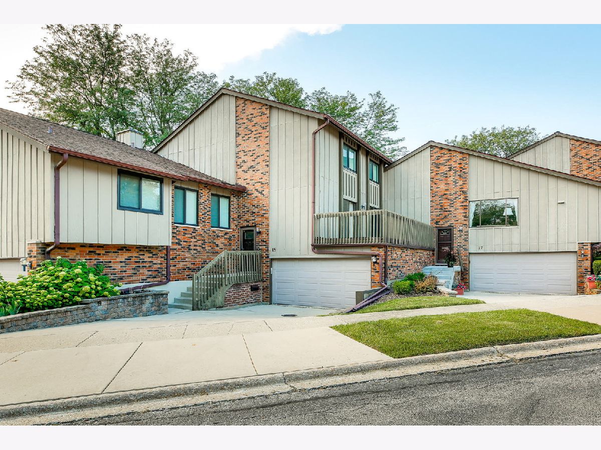Condos & Townhomes Rented Lake Hinsdale Village Willowbrook Illinois, 15 Portwine
