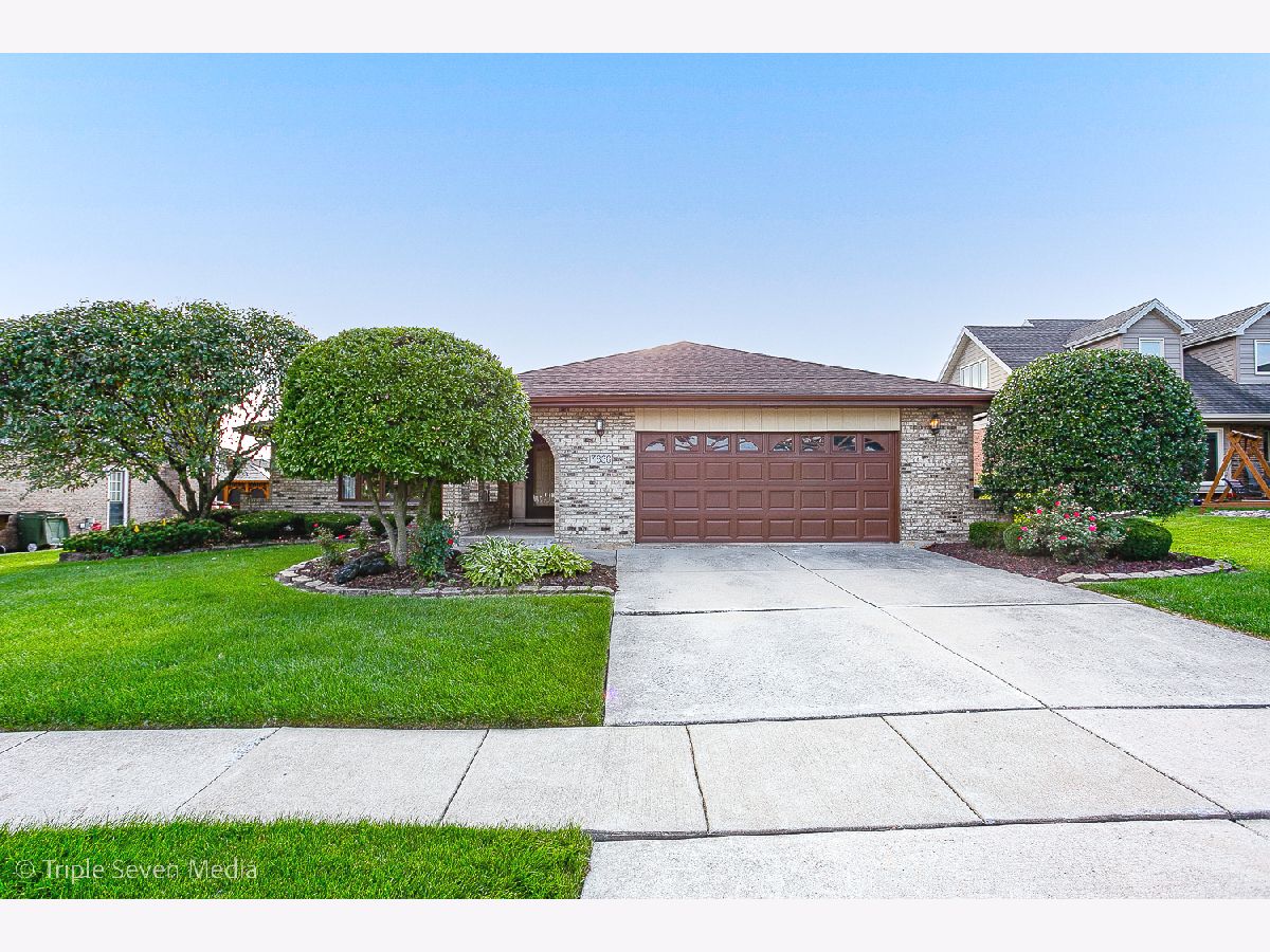 Homes & Townhomes Sold Timbers Estates Tinley Park Illinois, 17836 Elmwood