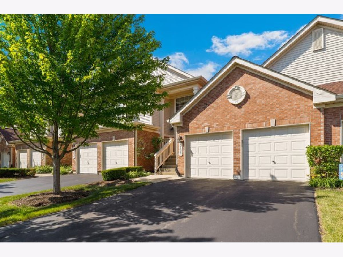 Townhomes Sold Brookstone Schaumburg Illinois, 768 Stonewall
