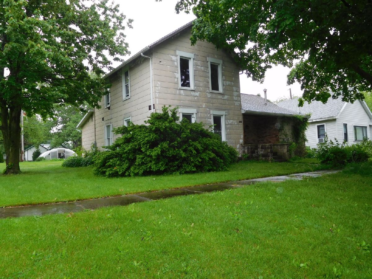  Sold Emington Illinois, 104 South