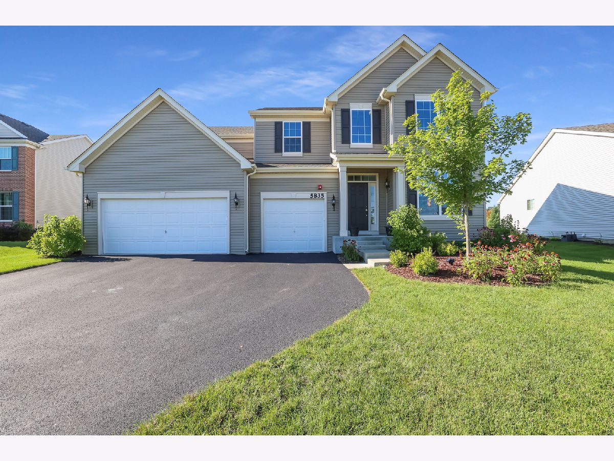 Homes Sold Amber Meadows Hoffman Estates Illinois, 5835 Fairview