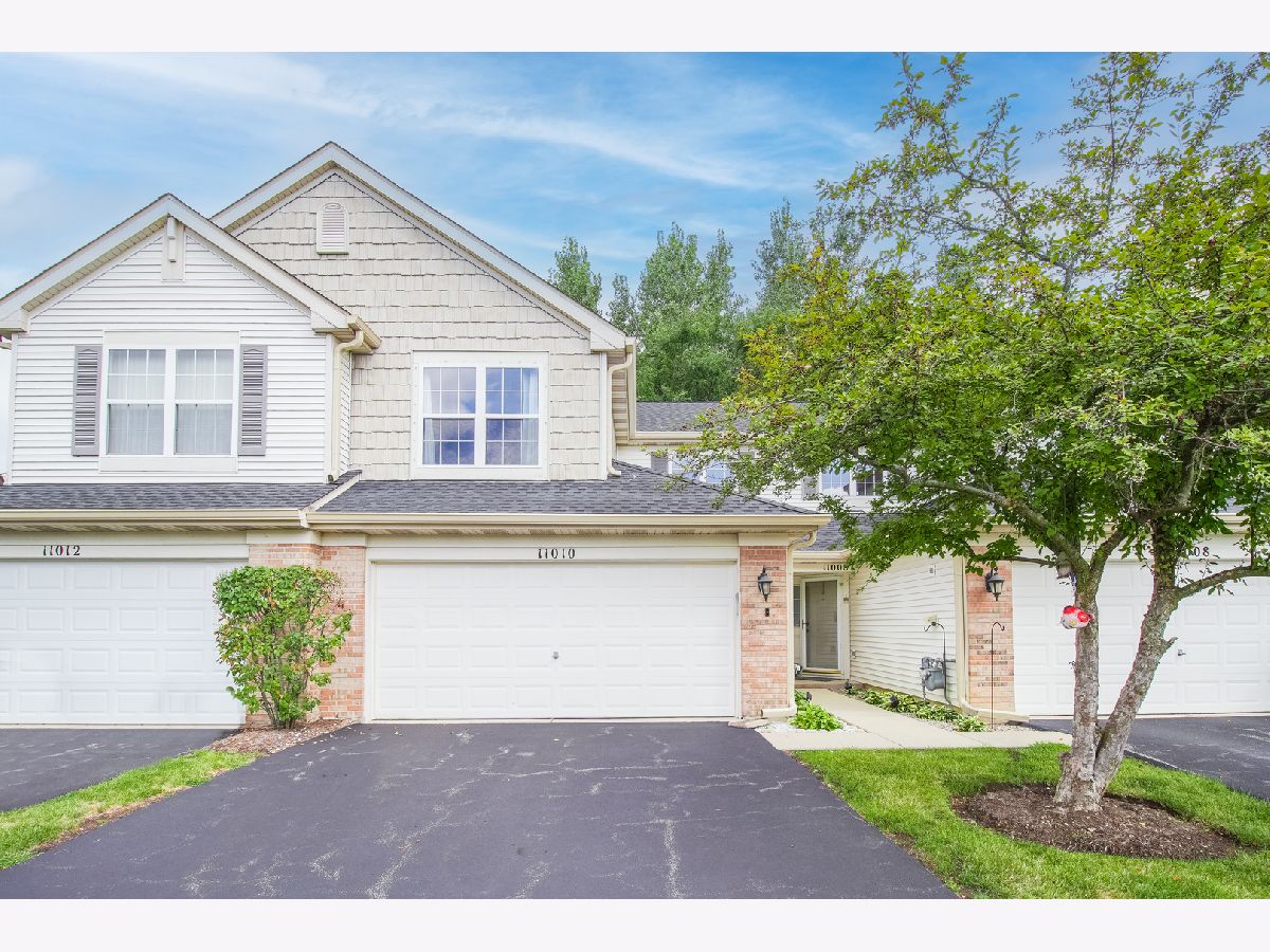 Townhomes Sold The Townes Of Wing Pointe Huntley Illinois, 11010 Cape Cod