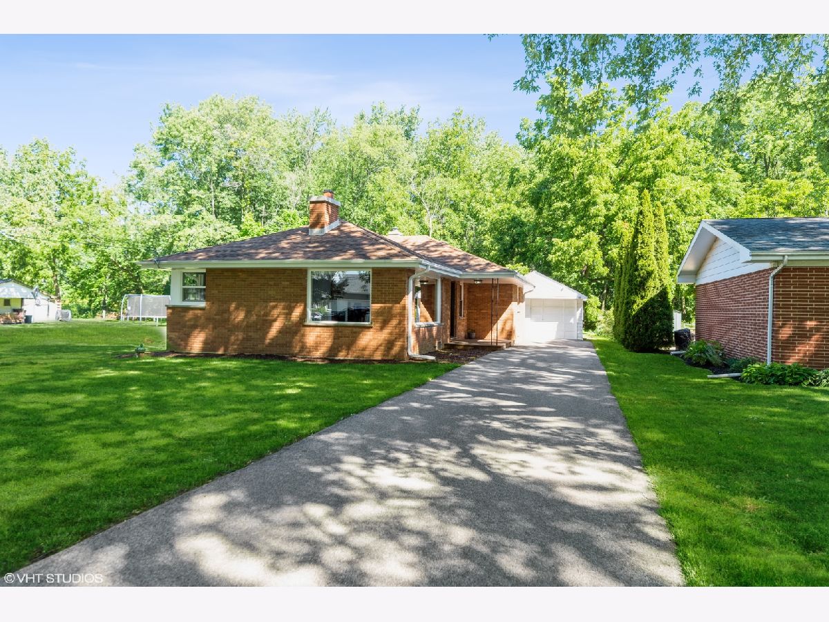 Homes Sold Sunshine Third Lake Illinois, 48 Lake