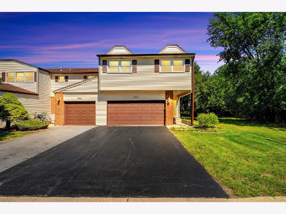Townhomes & Condos & Homes Sold Brementowne Villas Tinley Park Illinois, 6810 Winston