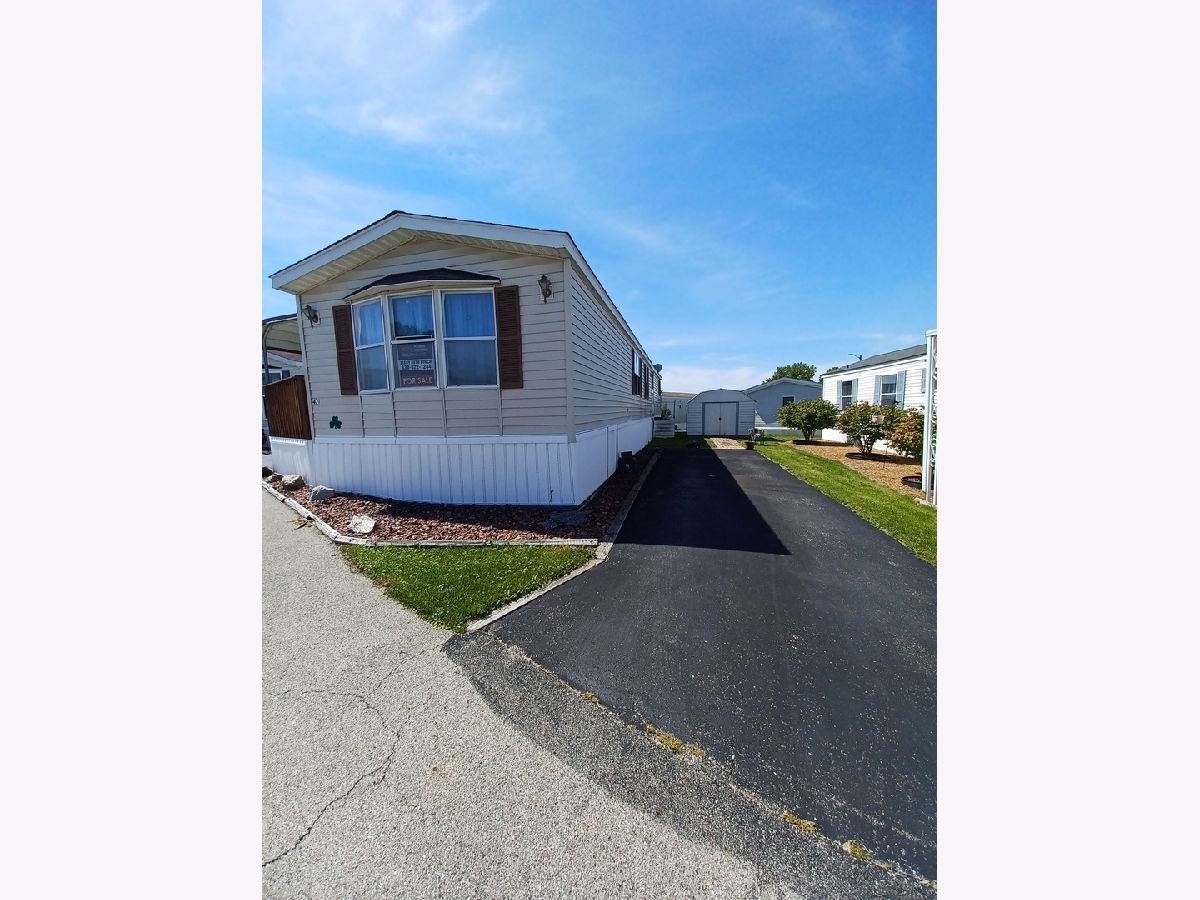 Subdivision Sold Pleasant Ridge West Chicago Illinois, 27W370 Geneva