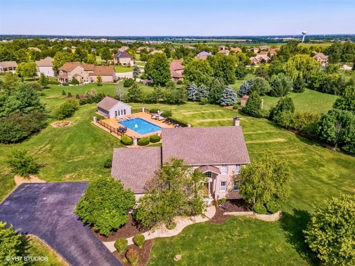 Homes Sold Old Reserve Hills Oswego Illinois, 5375 Half Round