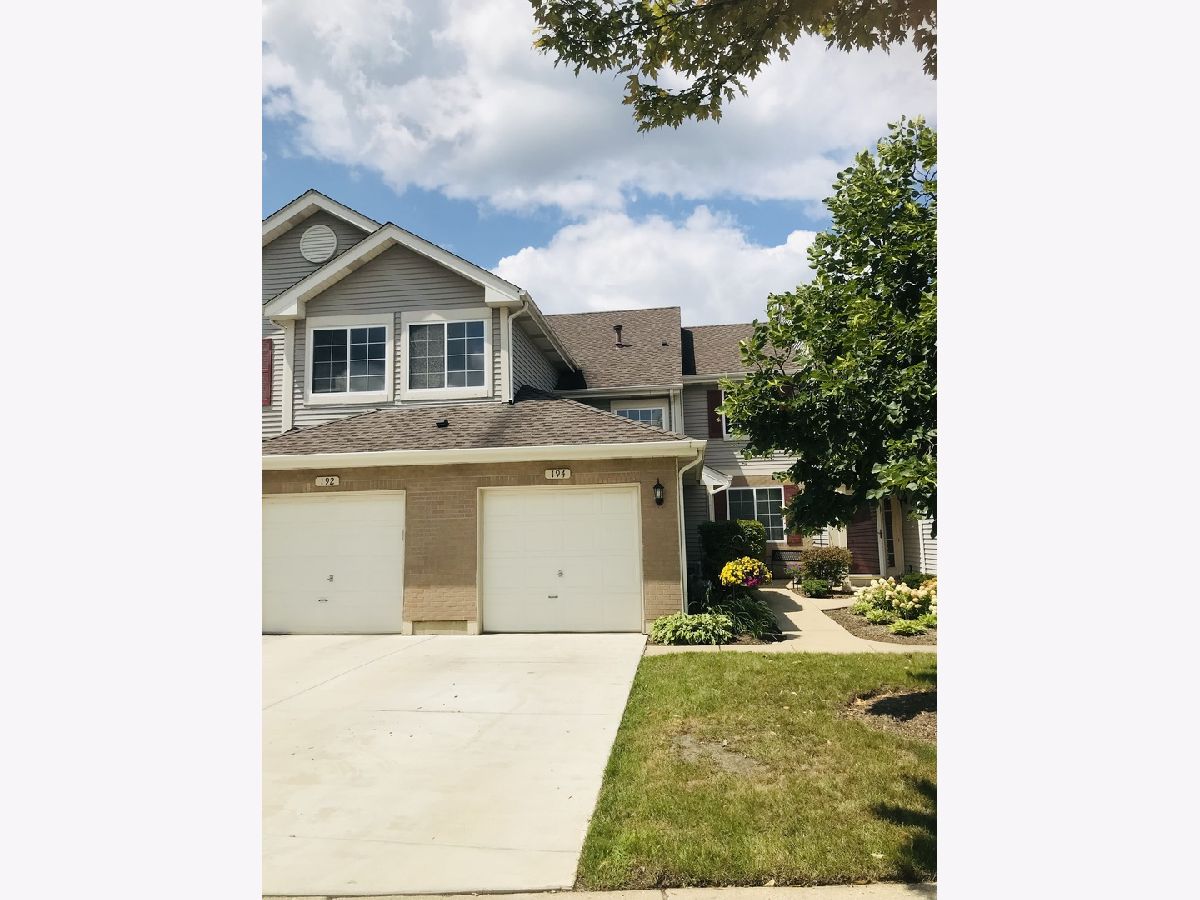 Townhomes & Condos Rented Red Rock Schaumburg Illinois, 194 Sierra Pass