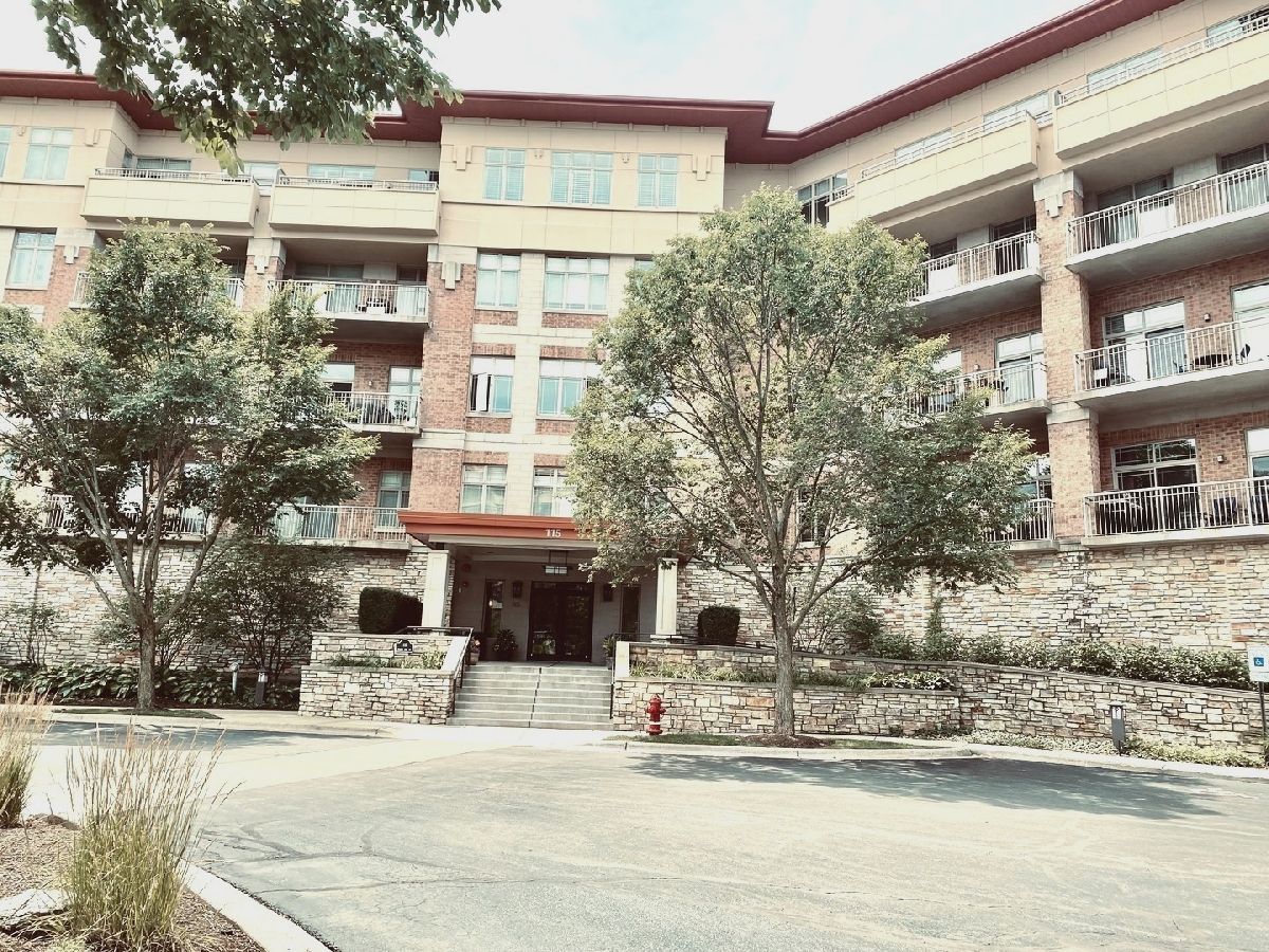 Prairie Park At Wheeling Wheeling IL, Condominiums For Sale & For Rent