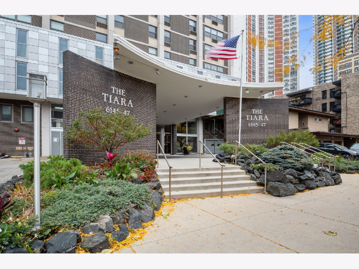 Condominiums Sold Tiara Chicago Illinois, 6145 Sheridan