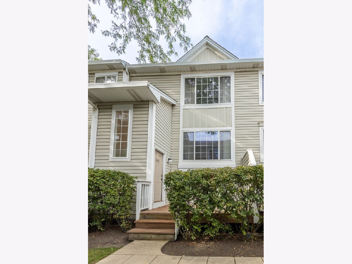 Townhomes & Condos Sold Rainbow Pointe Hanover Park Illinois, 6382 Nugget