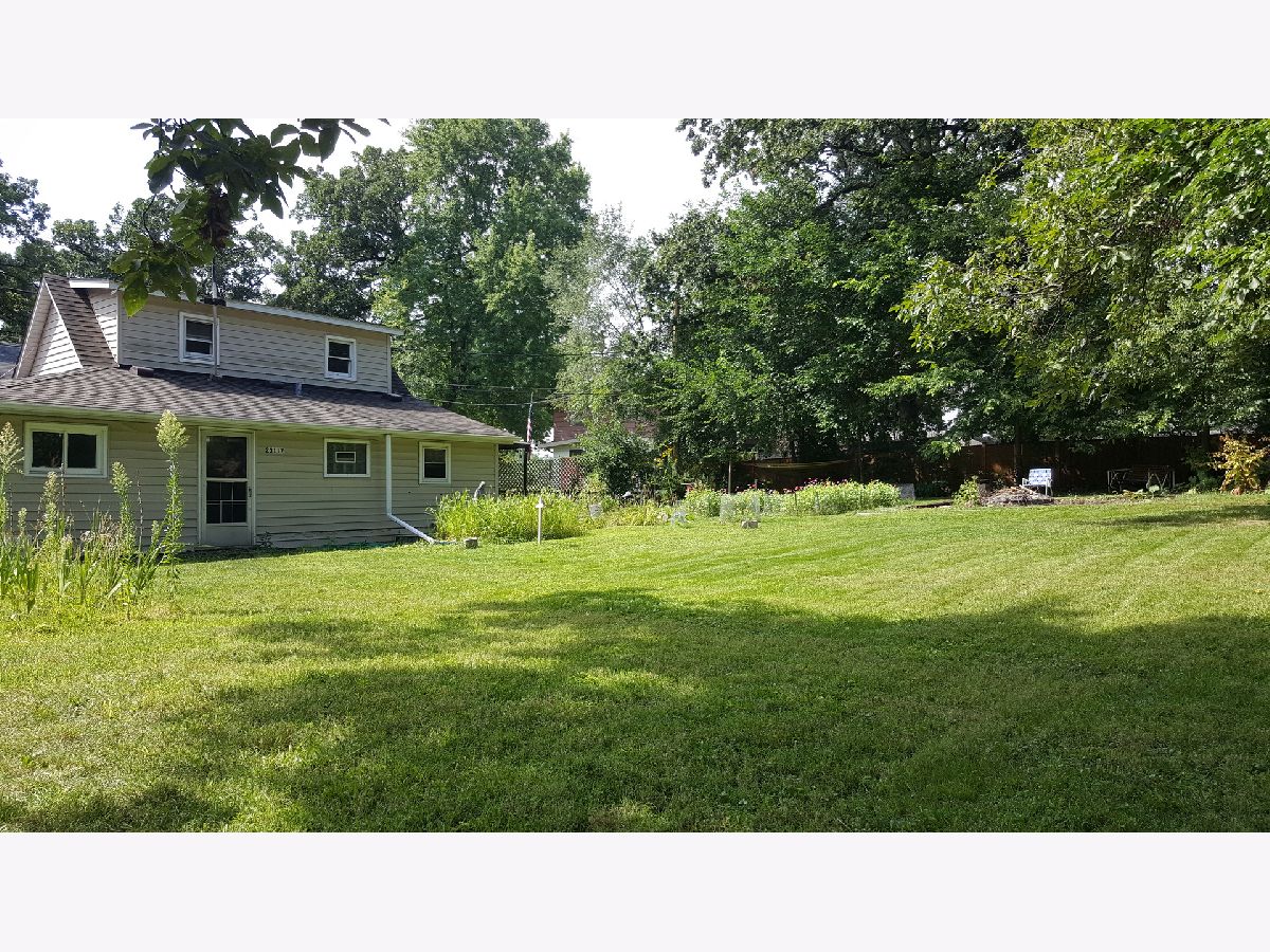 Homes & Condos & Townhomes Sold Lily Cache Plainfield Illinois, 23117 Hickory