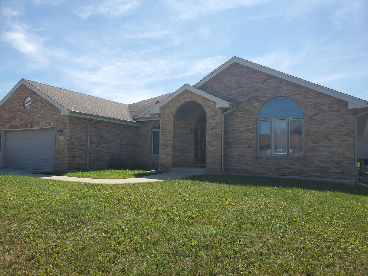 Homes & Townhomes Sold Williamsburg Place Crete Illinois, 1335 Parliament