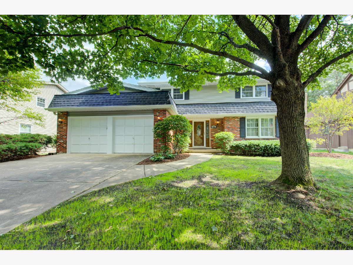 Homes & Condos & Townhomes Sold Huntington Commons Naperville Illinois, 102 Westmoreland