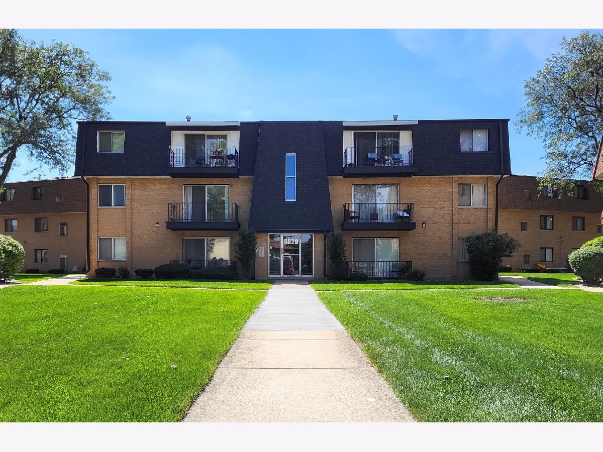 Condominiums Sold Cloister Oak Lawn Illinois, 4829 109th
