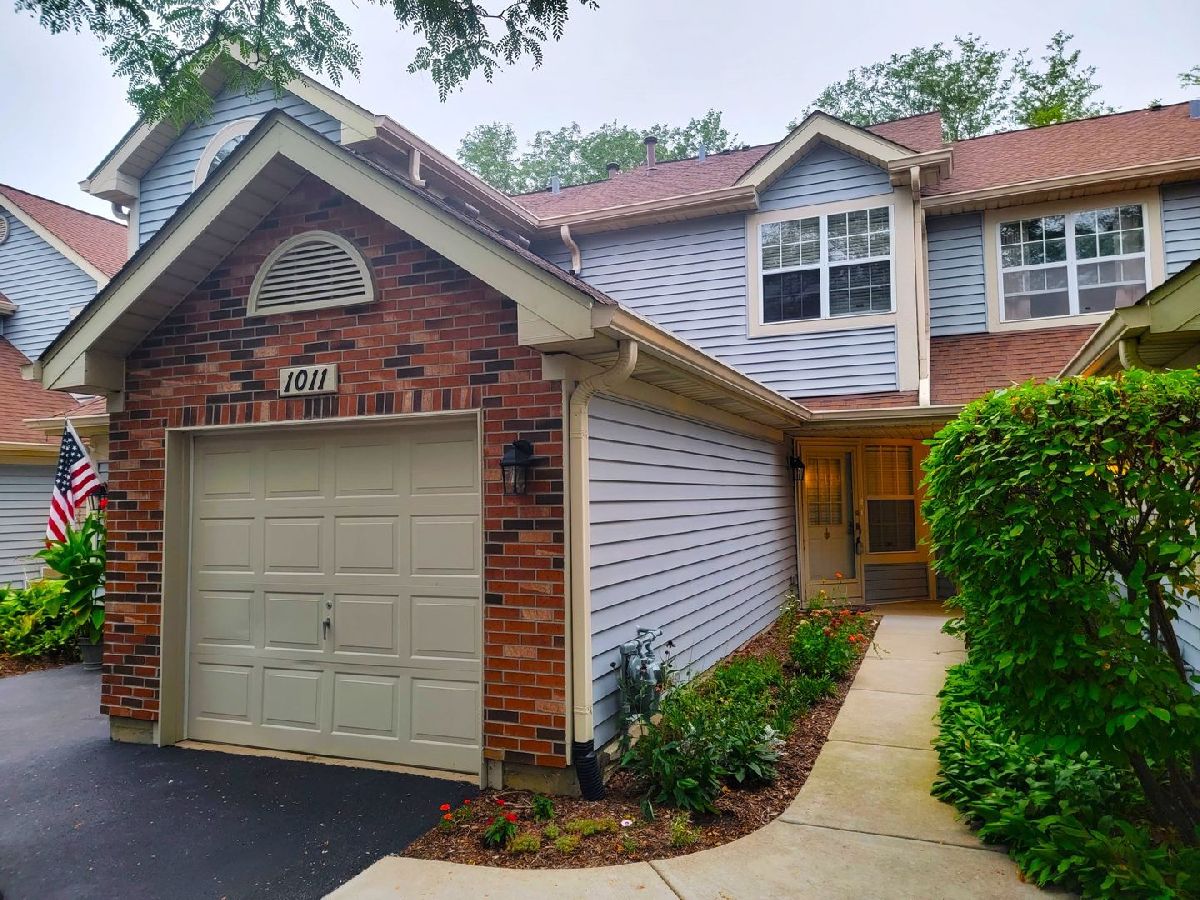 Townhomes & Condos Sold Country Homes At Bennington Carol Stream Illinois, 1011 Rockport