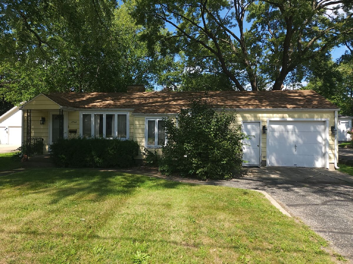 Homes Sold Millstream Mchenry Illinois, 3702 Maple