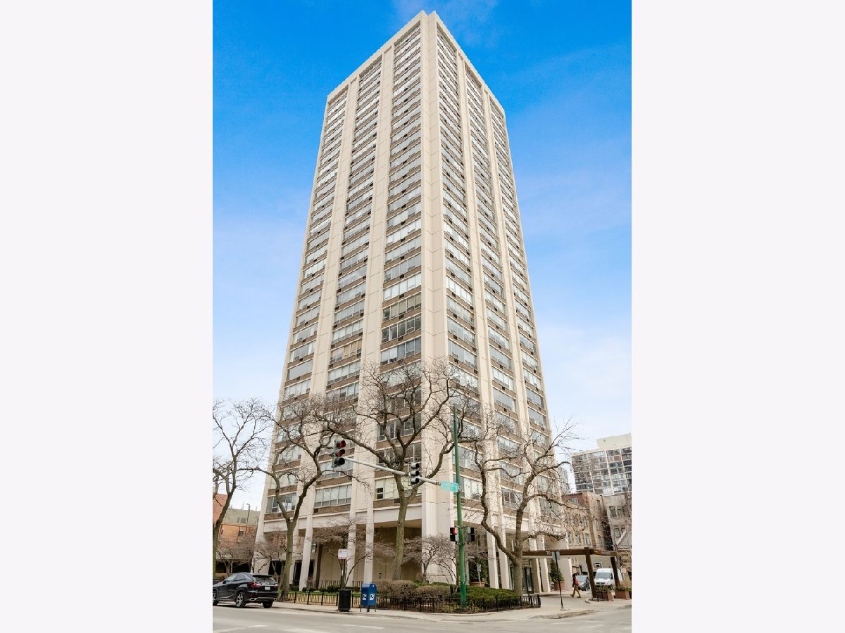 Condominiums Sold Faulkner House Chicago Illinois, 70 Burton