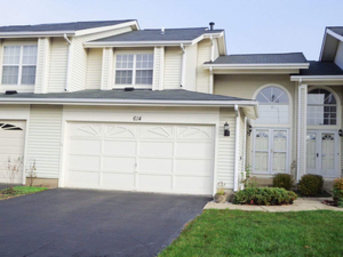 Townhomes & Homes Rented Weathersfield North Schaumburg Illinois, 614 Newbury