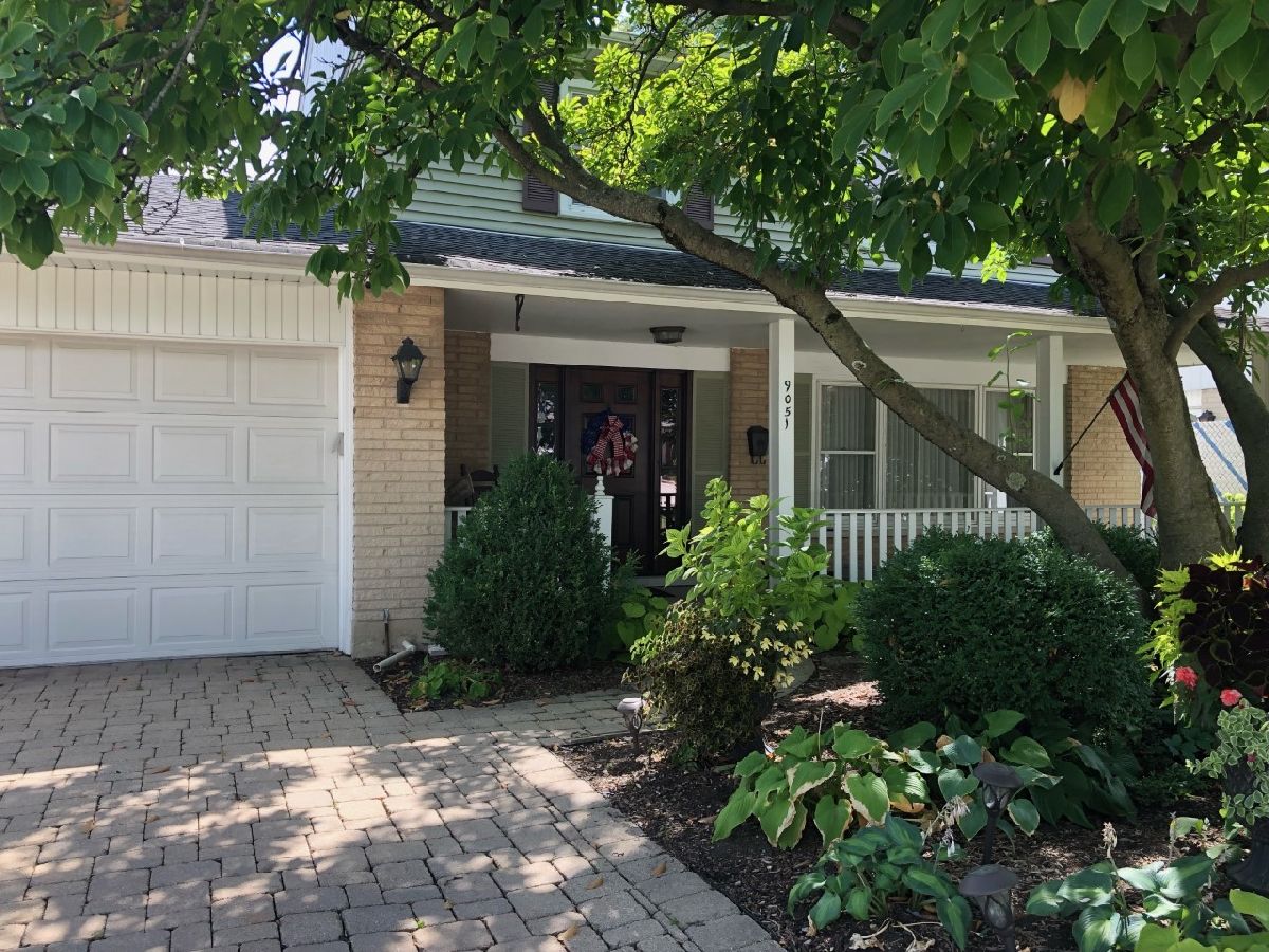 Homes Sold Windsor Trails Hickory Hills Illinois, 9051 Primrose
