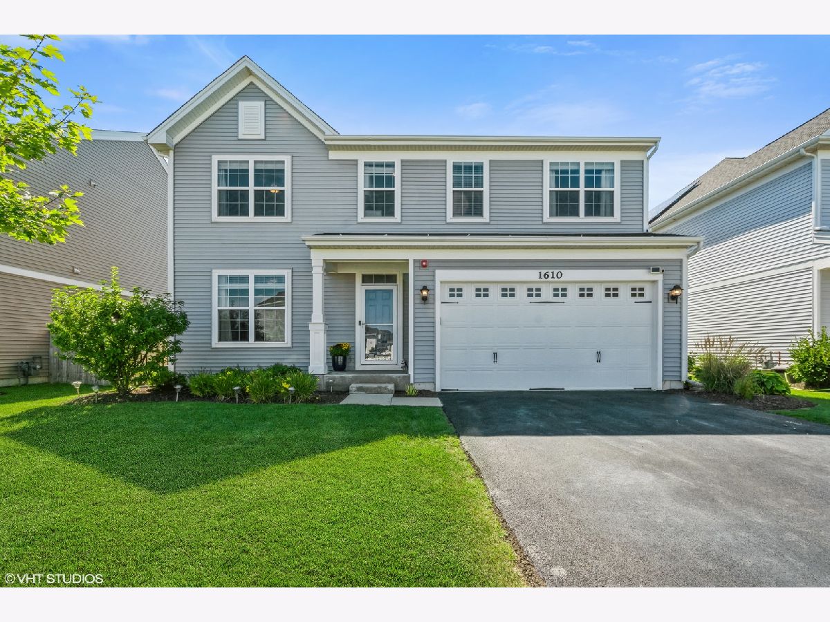 Homes Sold Maple Hill Mundelein Illinois, 1610 Savannah